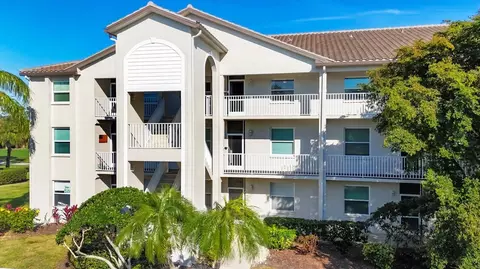 8755 Olde Hickory Ave #7302, Sarasota, FL 34238