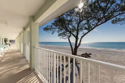 2310 Gulf Dr N #201, Bradenton Beach, FL 34217