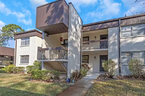 2400 Winding Creek Blvd #25-102, Clearwater, FL 33761
