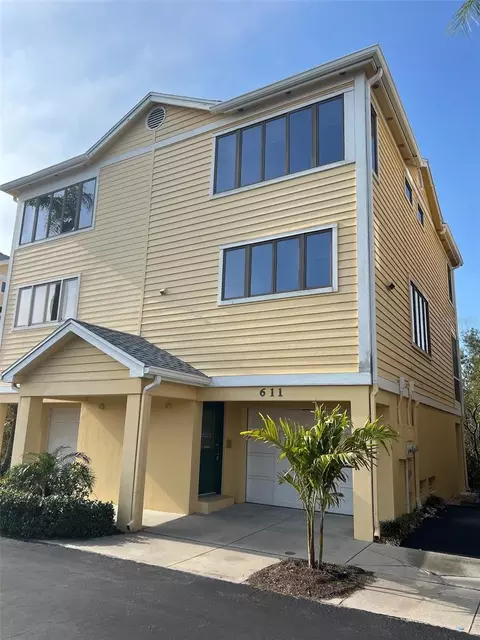 611 Cedars Ct, Longboat Key, FL 34228