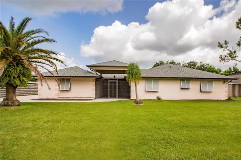 613 Chevy Chase Dr, Sarasota, FL 34243