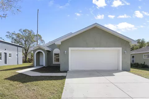 3711 20th St E, Bradenton, FL 34208