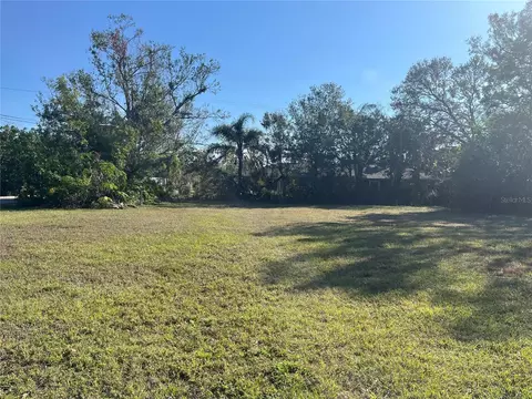 2484 Ringling Blvd, Sarasota, FL 34237