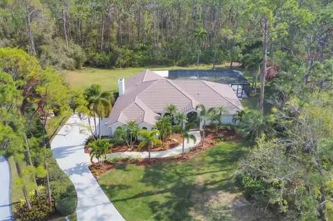 7742 Silver Bell Dr, Sarasota, FL 34241