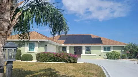 2018 N Pebble Beach Blvd, Sun City Center, FL 33573