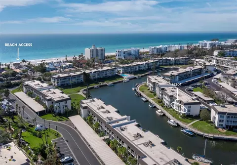 4400 Exeter Dr #J-201, Longboat Key, FL 34228