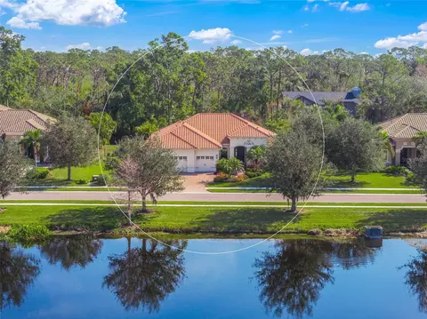 8248 Larkspur Cir, Sarasota, FL 34241