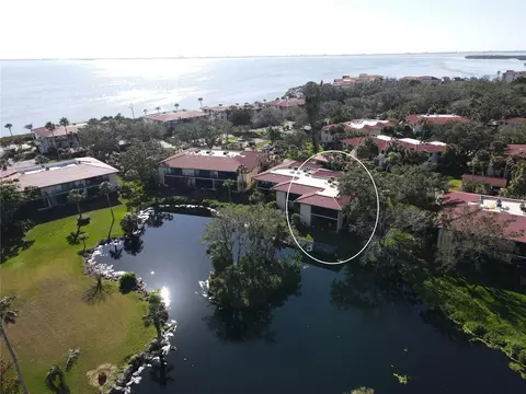 6470 Seagull Dr #311, Bradenton, FL 34210