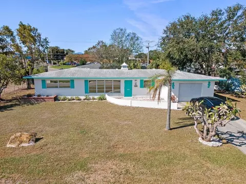 5724 25th St W, Bradenton, FL 34207