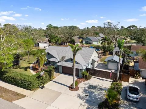 3951 Palau Dr, Sarasota, FL 34241