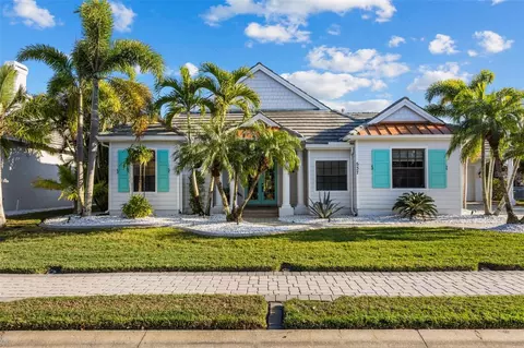 537 Fore Dr, Bradenton, FL 34208