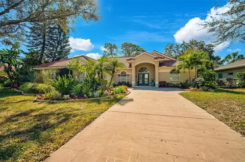 2081 Timucua Trl, Nokomis, FL 34275