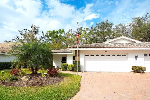 5642 Garden Lakes Dr, Bradenton, FL 34203
