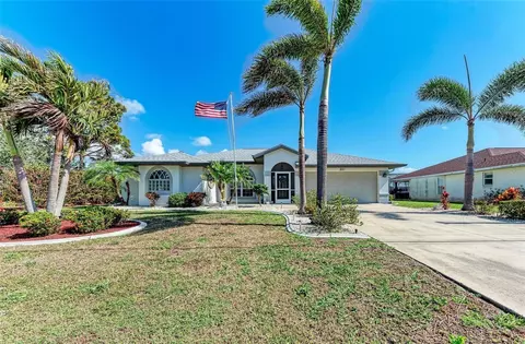 221 Fairway Rd, Rotonda West, FL 33947