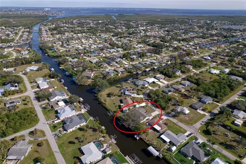 18576 Alphonse Cir, Port Charlotte, FL 33948