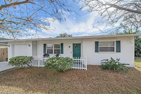 4522 Busti Dr, Sarasota, FL 34232