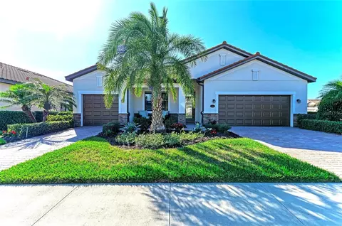 324 Whispering Palms Ln, Bradenton, FL 34212
