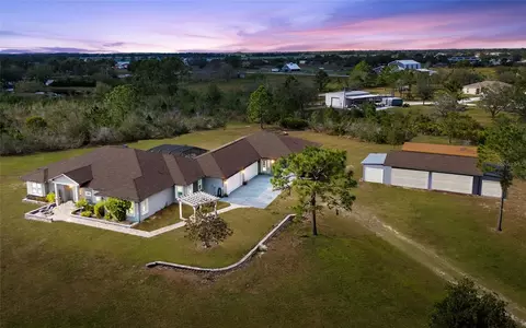 25605 69th Ave E, Myakka City, FL 34251