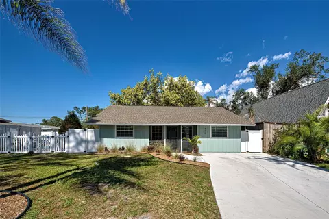470 Leach St, Englewood, FL 34223