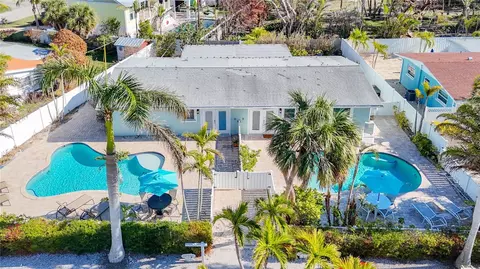 207 75th St #W, Holmes Beach, FL 34217