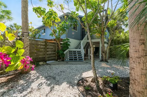 5250 Calle De Rio, Sarasota, FL 34242