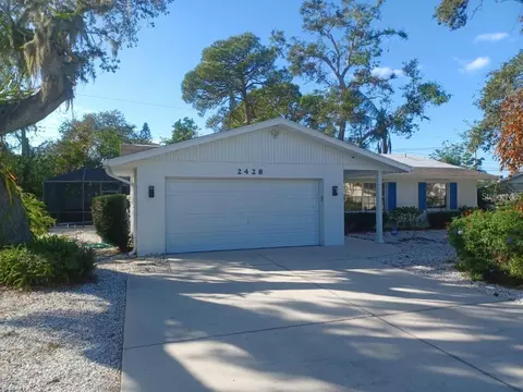 2428 Whippoorwill Cir, Sarasota, FL 34231