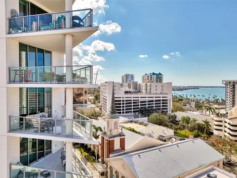 111 S Pineapple Ave #915, Sarasota, FL 34236