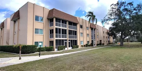1310 Glen Oaks Dr E #291E, Sarasota, FL 34232