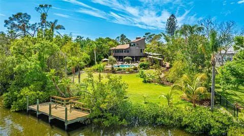 5135 Riverwood Ave, Sarasota, FL 34231