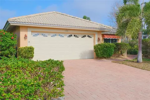 4726 Dundee Dr, Bradenton, FL 34210