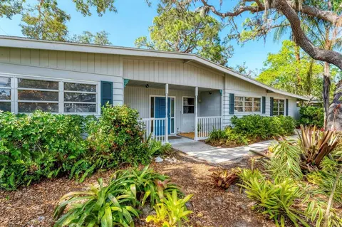 4062 S Shade Ave, Sarasota, FL 34231