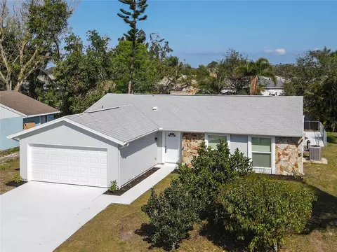 6704 35th Ave W, Bradenton, FL 34209