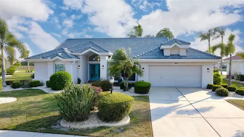 1211 Peridot Ln, Sun City Center, FL 33573