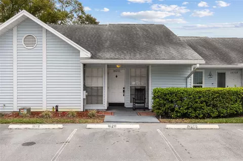 16211 Rambling Vine Dr W, Tampa, FL 33624