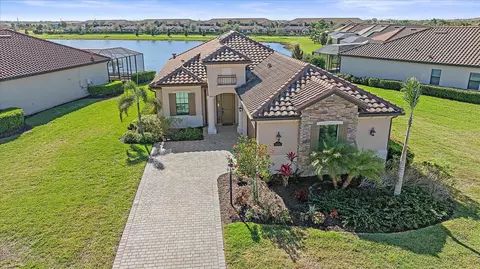 17448 Hickok Belt Loop, Bradenton, FL 34211