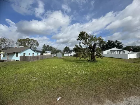 Gibson Avenue, Lake Wales, FL 33853