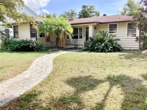 2104 Datura St, Sarasota, FL 34239