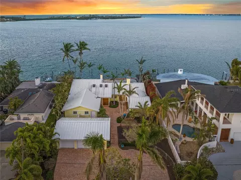 204 N Washington Dr, Sarasota, FL 34236