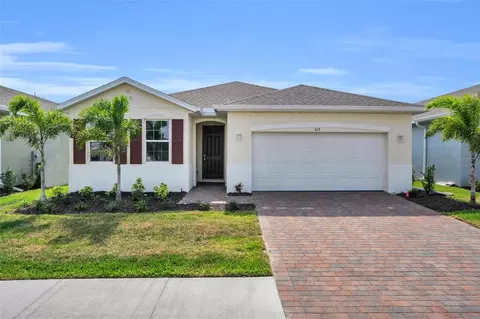 627 Parkshore, Cape Coral, FL 33993