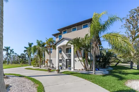 310 79th St NW, Bradenton, FL 34209