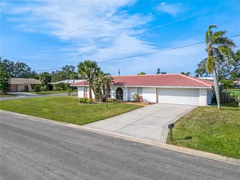 441 Rubens Dr E, Nokomis, FL 34275