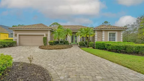 7849 Wilton Crescent Cir, University Park, FL 34201