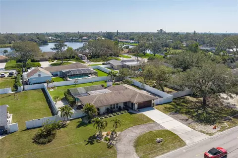 2211 51st St W, Bradenton, FL 34209