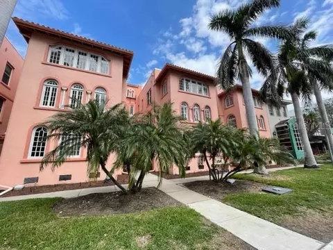 1221 N Palm Ave S #106, Sarasota, FL 34236