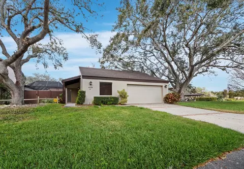 3729 Glen Oaks Manor Dr, Sarasota, FL 34232
