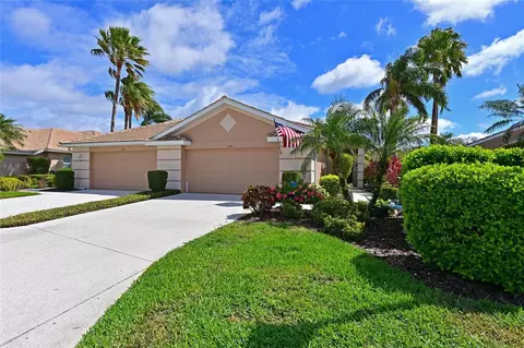 379 Fairway Isles Ln, Bradenton, FL 34212