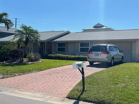 604 Dundee Ln, Holmes Beach, FL 34217