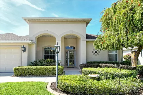 436 Country Ln, Bradenton, FL 34212