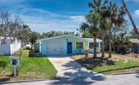 660 Fox St, Longboat Key, FL 34228