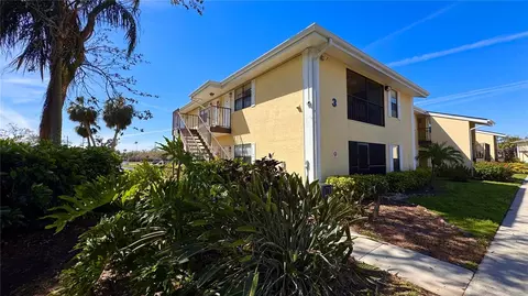 3001 58th Ave S #301, Saint Petersburg, FL 33712